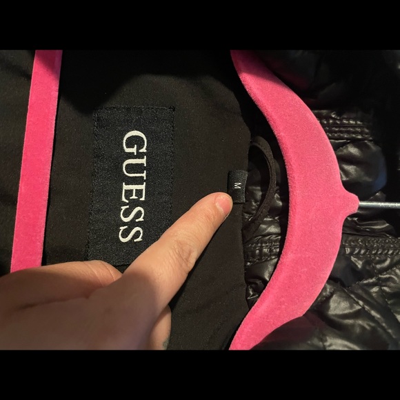 Guess BLK raincoat with hood - Picture 4 of 4